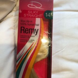 14” platinum blonde REMY clip in hair extensions